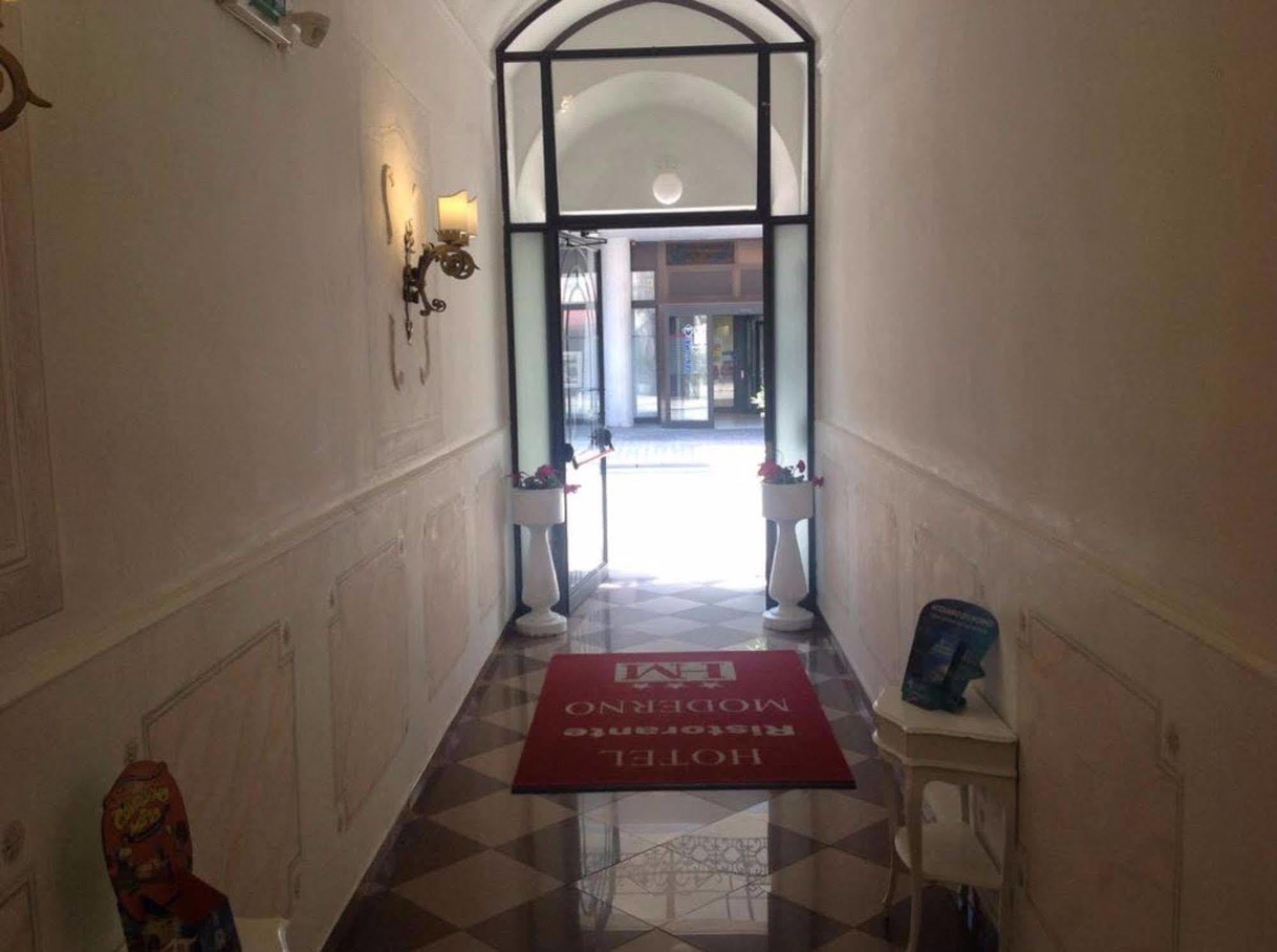 Hotel Moderno Piombino Exterior foto