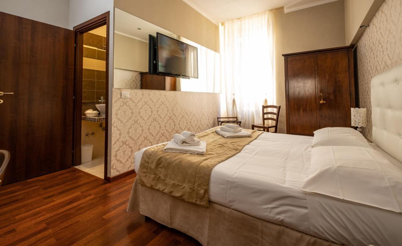 Hotel Moderno Piombino Exterior foto